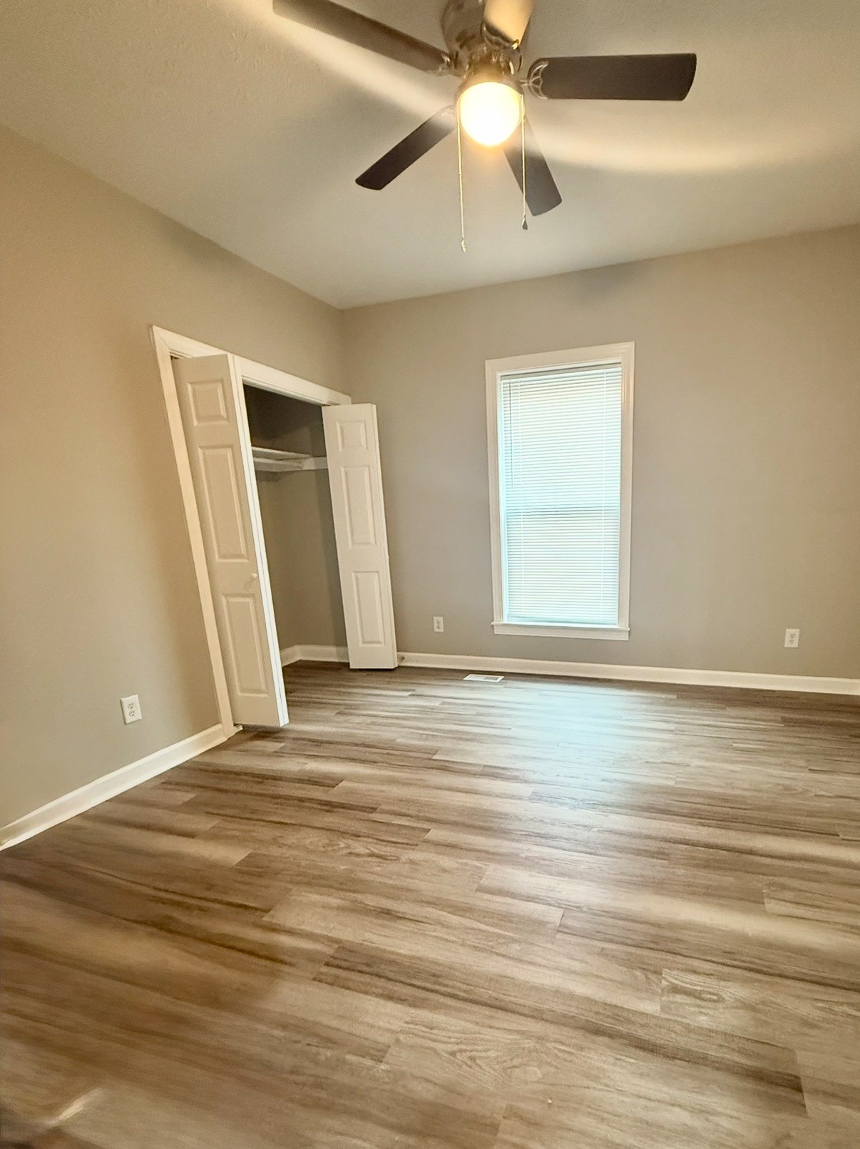 533 N Traub Ave second bedroom after renovation
